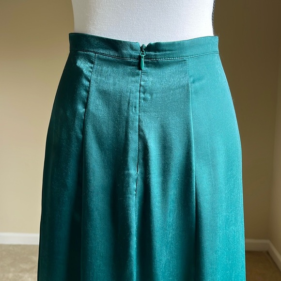 NWT - TOPSHOP - Maxi Skirt with Thigh Slits in Emerald Green - UK 10 / US 6 - Picture 3 of 9